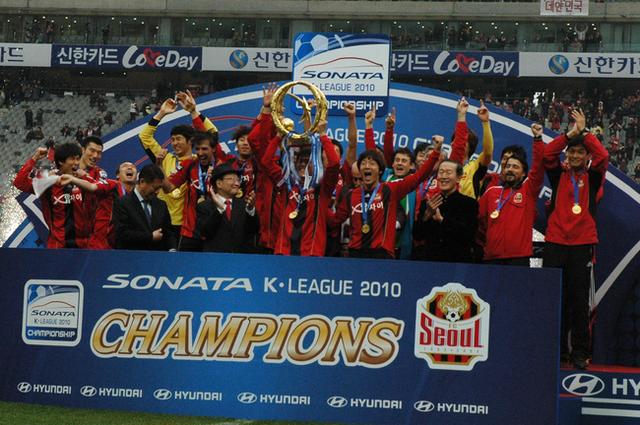 波尔多主场球迷助威声震天,激励球队上演逆转好戏